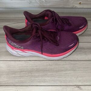 Hoka Clifton 8 Women's Grape Running Shoes